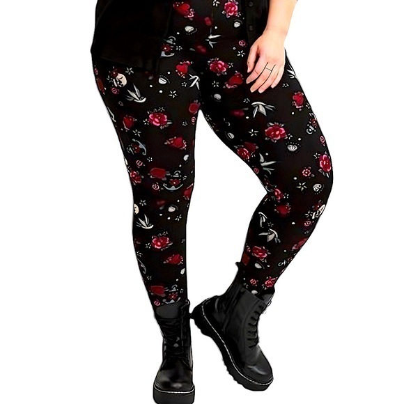 TORRID Skulls, Flowers, Hearts Pixxy Tattoo Icons Premium Legging NWT Size 3X - Picture 3 of 9